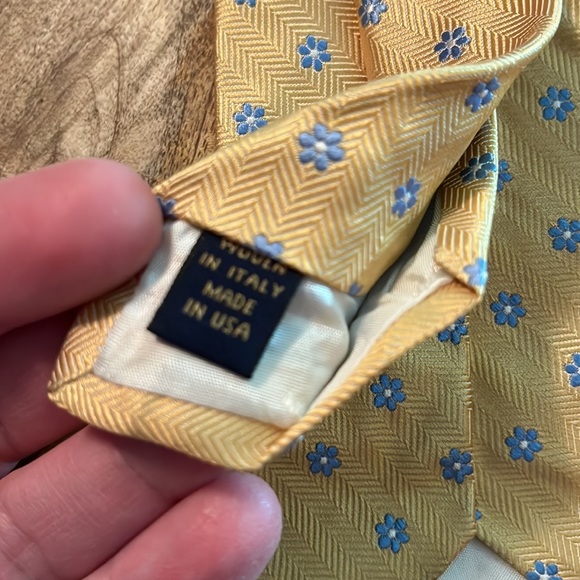 BROOKS BROTHERS Men silk Tie Graphic Rounds Floral Print Blue Multicolor $88 NEW - Picture 7 of 12